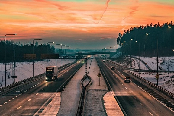 Übersicht zu Autobahngebühren in Europa – wichtig für Fahrzeughalter beim grenzüberschreitenden Autokauf